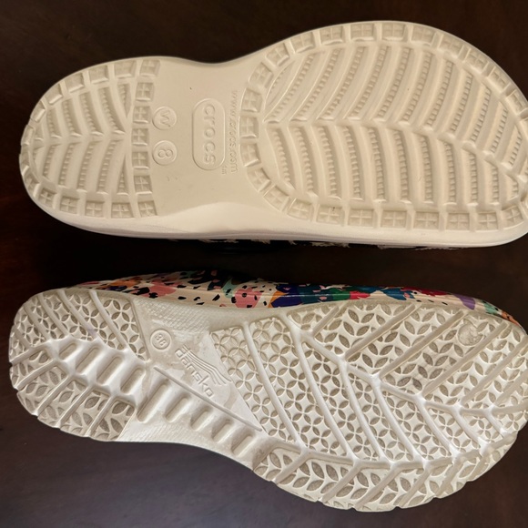 Women’s Size 8 Leopard Print CROCS - Picture 14 of 14